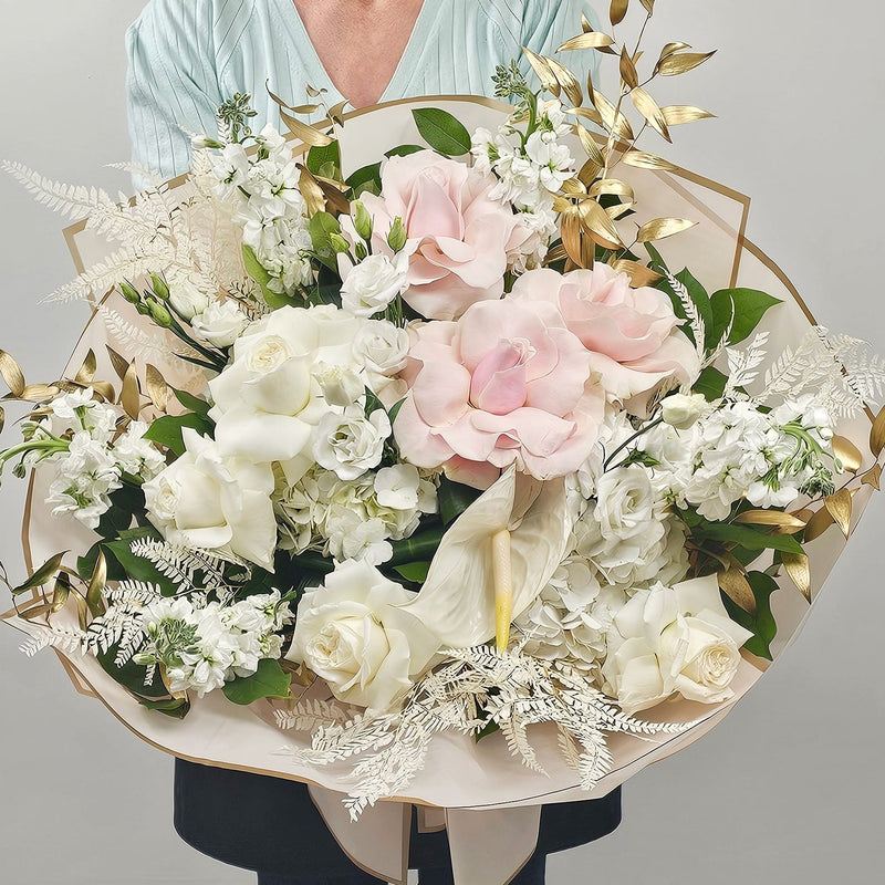 TALIA  Serenity Bouquet
