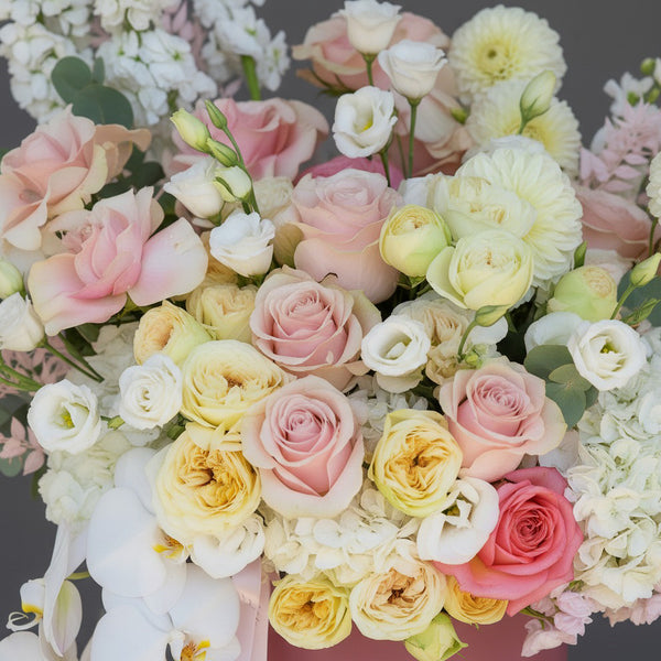The Aquarel Garden Arrangement