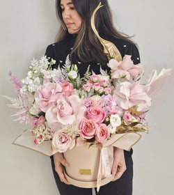 Gloria Floral arrangement
